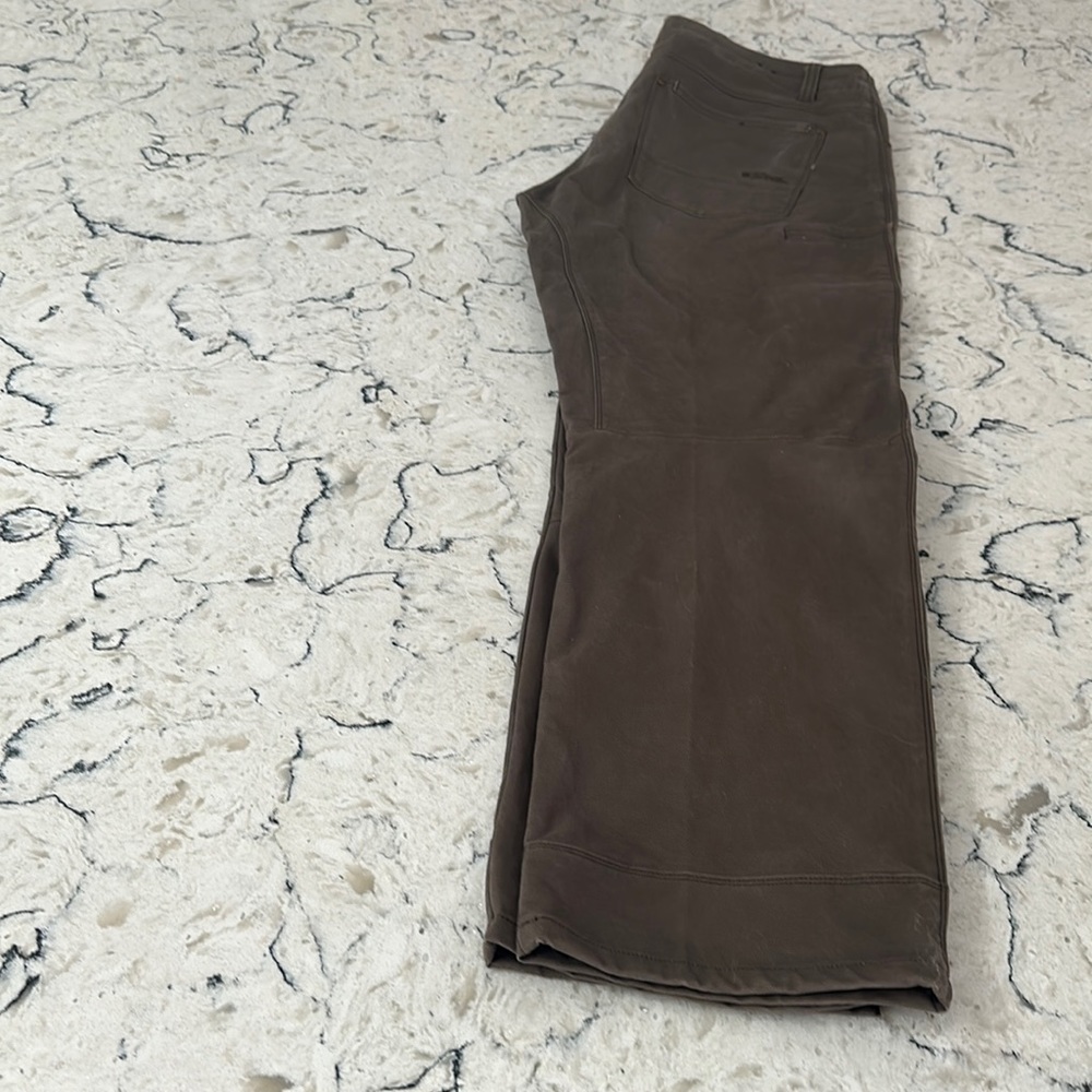 Kuhl pants 40X32 green